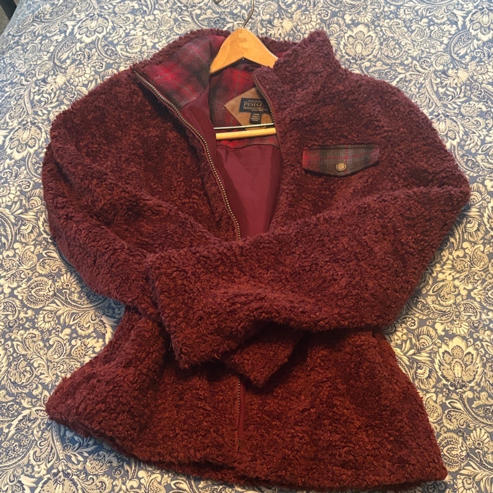 Pendleton Maroon Fleece Jacket with Plaid Accents Size M